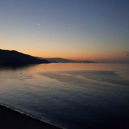 Atico En Almunecar. Primera Linea De Playa Con Vistas Espectaculares ภายนอก รูปภาพ